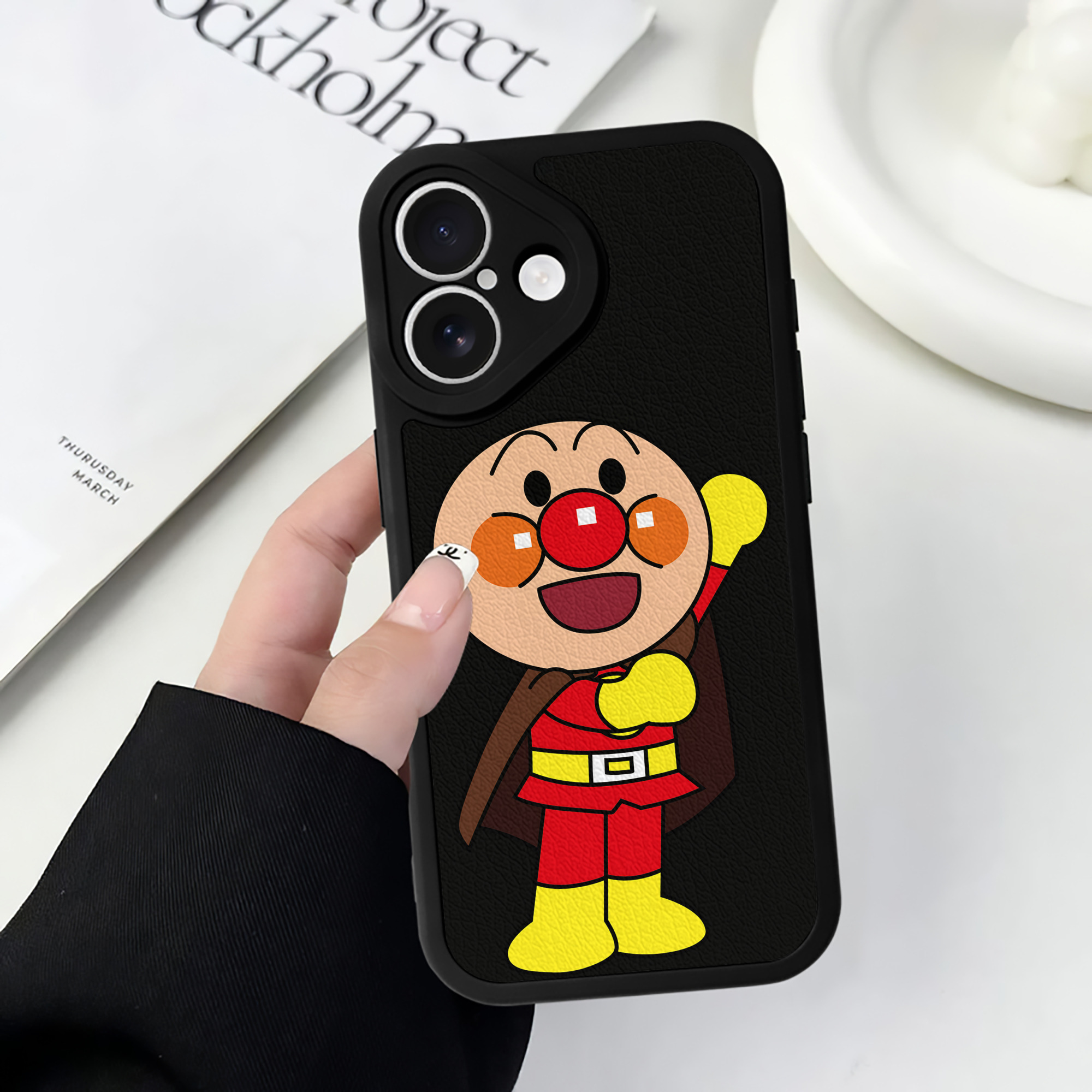 （画像用） アンパンマン Anpanman 【iPhone 16シリーズ対応】シリコンスマホケース（レザー調） 材質：シリコン